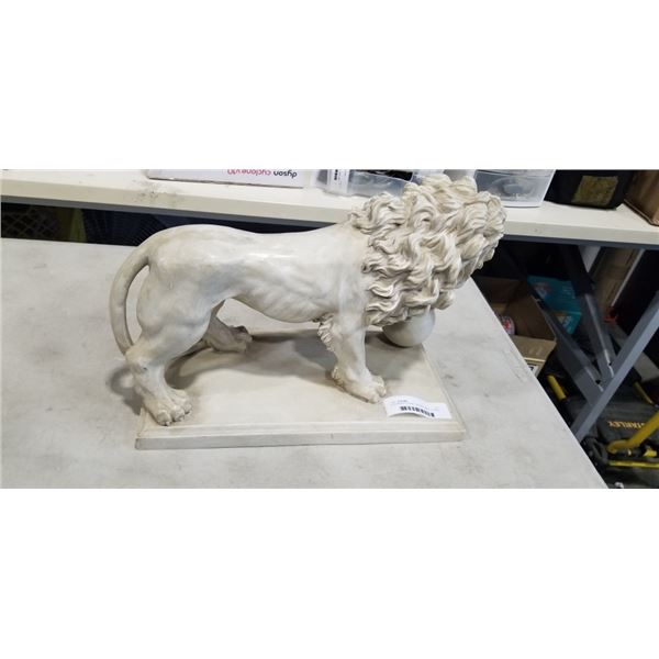 LION RESIN FIGURE, 18 INCH LONG, 12 INCH TALL