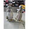Image 4 : 2 PORCELAIN FIGURINES