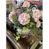 Image 2 : DECORATIVE VASE WITH FAKE PLANTS