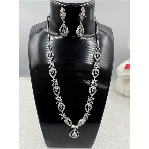 Brand New American Diamond Necklace With Earrings .