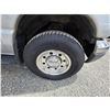 Image 21 : DUNCAN - 2004 FORD E-350 SILVER  198973 KMS - DA82203