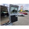 Image 31 : DUNCAN - 2004 FORD E-350 SILVER  198973 KMS - DA82203