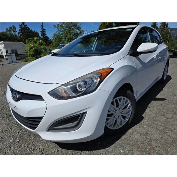 DUNCAN - 2013 HYUNDAI ELANTRA WHITE 225995 KMS - J156928