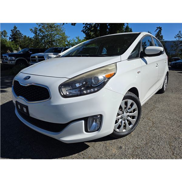 DUNCAN - 2016 KIA RONDO WHITE 147837 KMS - J132096