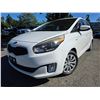Image 1 : DUNCAN - 2016 KIA RONDO WHITE 147837 KMS - J132096