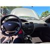 Image 28 : DUNCAN - 2002 FORD FOCUS SILVER 50230 KMS "NO RESERVE" - D331384