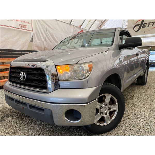 PARKSVILLE - 2008 TOYOTA TUNDRA GREY 99812 KMS - D017058