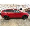 Image 11 : PARKSVILLE - 2015 MITSUBISHI OUTLANDER RED 198687 KMS - D600339