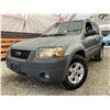 Image 1 : PARKSVILLE - 2006 FORD ESCAPE GREEN 199048 KMS - BA94742