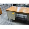 Image 6 : Metal 5-Drawer Desk w/ Wooden Top 60" x 30" x 30"H