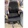 Image 1 : Black Office Armchair w/ Upholstered Seat & Back on Wheels