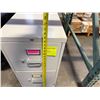 Image 7 : HON 2-Drawer Filing Cabinet 25" x 15" x 29"H