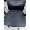 Image 3 : Black Mesh Back Office Armchair on Wheels