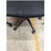 Image 4 : Black Mesh Back Office Armchair on Wheels