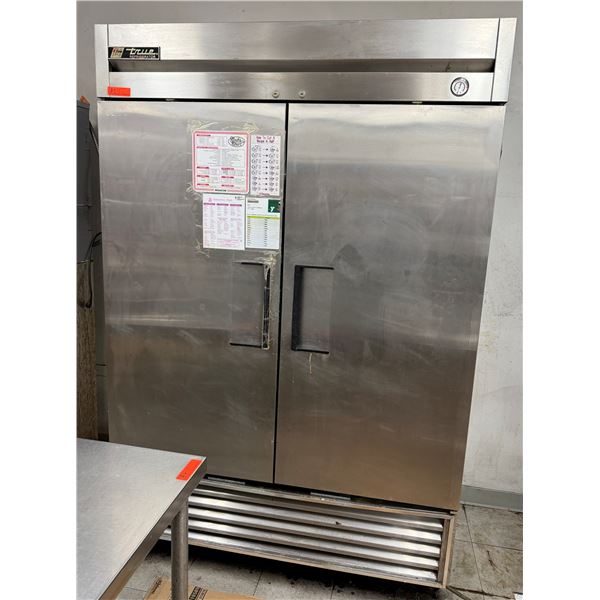 True T-49 T-Series Reach In Refrigerator