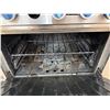 Image 12 : Commercial Gas 6-Burner Range w/ Oven