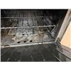 Image 14 : Commercial Gas 6-Burner Range w/ Oven