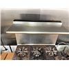 Image 2 : Commercial Gas 6-Burner Range w/ Oven