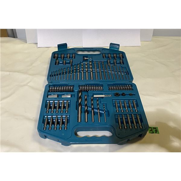 Drill bit set by Makita