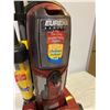 Image 2 : Eureka bagless upright vacuum