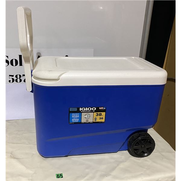 Igloo cooler on wheels