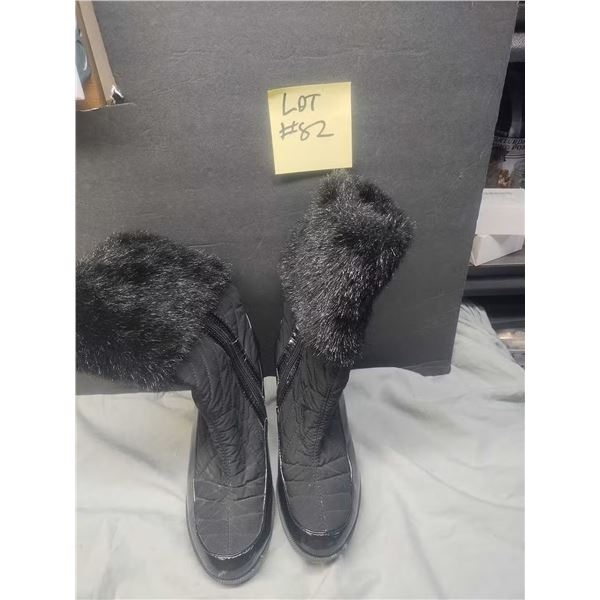 Guess Women's Winter Heel Boots
