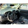 Image 5 : JEEP  PATRIOT 2014 O/S TITLE 2 DAYS