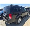 Image 2 : NISSAN PATHFINDER 2012 T