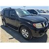 Image 3 : NISSAN PATHFINDER 2012 T