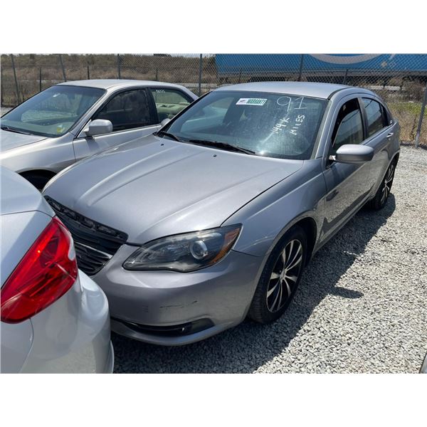 CHRYSLER 200 2013 T