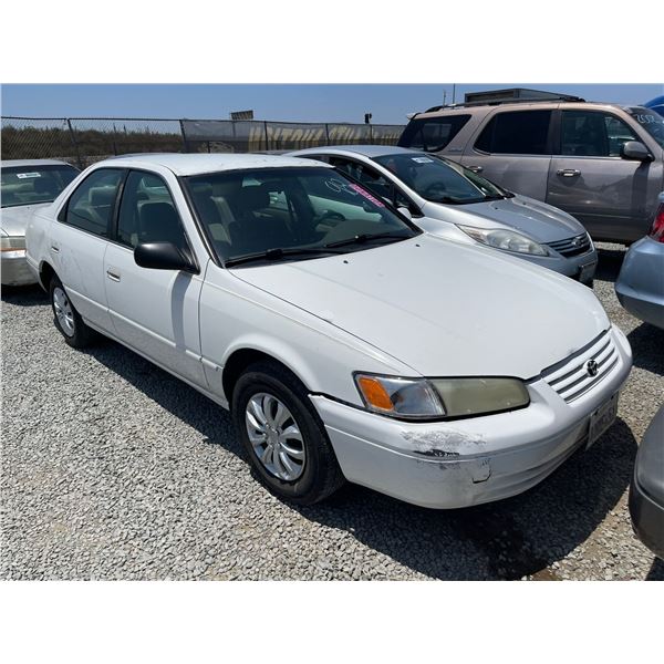 TOYOTA CAMRY 1999 T