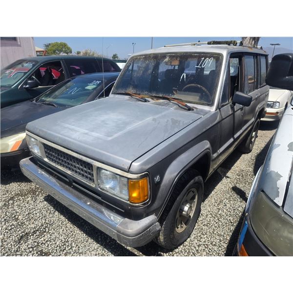 ISUZU TROOPER 1991 ADT