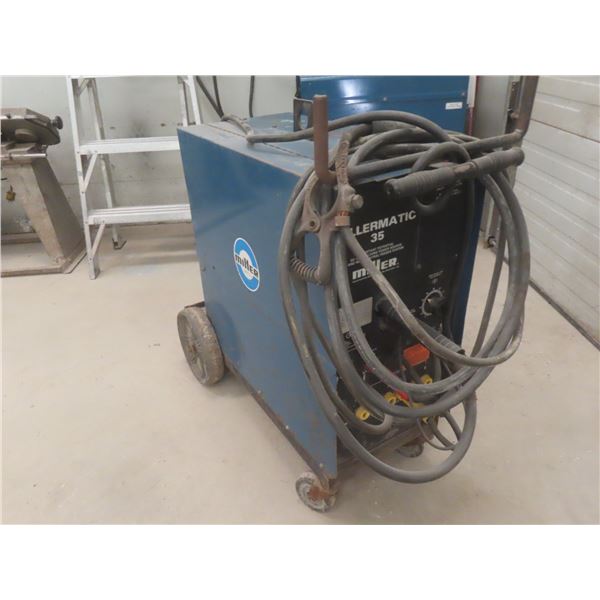 Millermatic 35 MIG Welder, Spools Wire, Does Not Arc, Sold As-Is, 220V