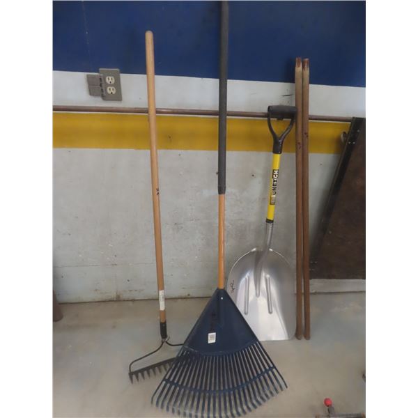 Yard Tools – Scoop Shovels, Fan Rake, and 2 Extra Handles