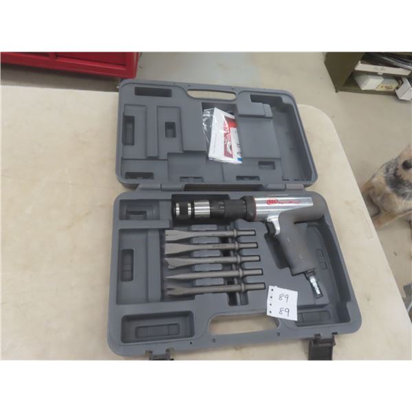 New Ingersoll Rand Air Chisel, w/ Case and Chisels