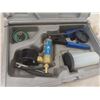 Image 5 : Snap-On Vacuum Tester and Mighty Vac Silverline Vacuum Tester