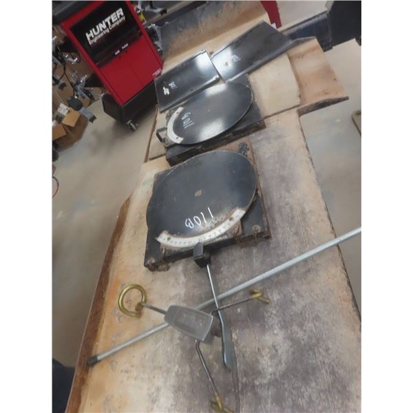 Alignment Front Turn Tables, Alignment Rear Sliding Pads, Steering Wheel and Brake Pedal Lock