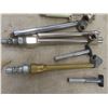 Image 4 : Jet Tire Pressure Tester and Tools