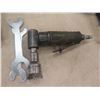 Image 4 : Ingersoll 1/2" Air Impact and Snap-On New 1/4" Die Grinder