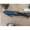 Image 5 : Ingersoll 1/2" Air Impact and Snap-On New 1/4" Die Grinder