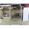 Image 4 : Step Stool and Portable Wheel Step