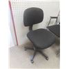 Image 3 : 2 Office Chairs and 2 Waiting Room Chairs