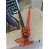 Image 2 : 4 Jack Stands and 36" Jackall