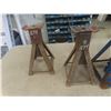 Image 4 : 4 Jack Stands and 36" Jackall