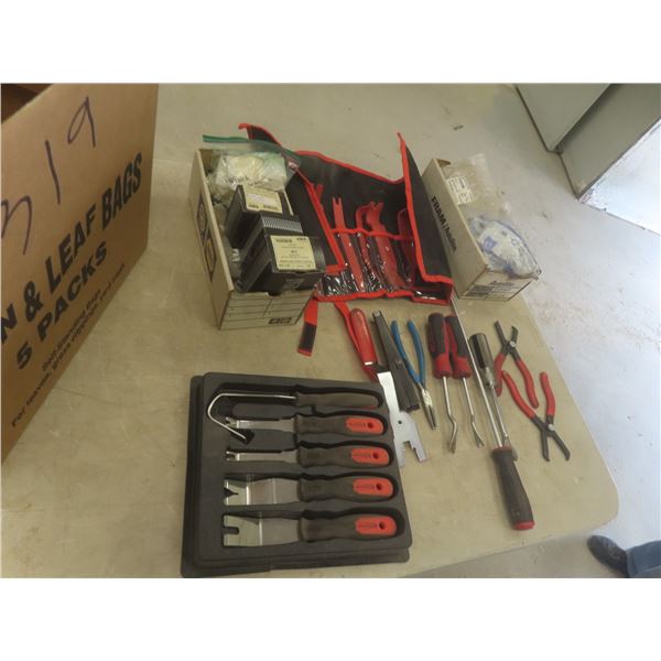 Snap-On/Wurth – Trim Panel Tools, Window Crank Tool, Door Spring Tool, Trim Panel Clips