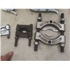 Image 4 : Gear Pullers, Bearing Breakers, and Tilt Pin Pullers
