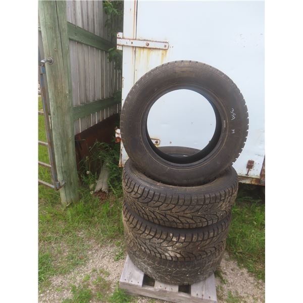 4 Tires, 215/65R16