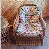 Image 4 : VINTAGE MCM HENRY LINK WICKER SET - 3-PIECE SET WITH CUSHIONS - IN EXCELLENT CONDITION!