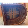 Image 9 : VINTAGE MCM HENRY LINK WICKER SET - 3-PIECE SET WITH CUSHIONS - IN EXCELLENT CONDITION!