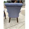 Image 9 : SITTING CHAIRS, MATCHING PAIR